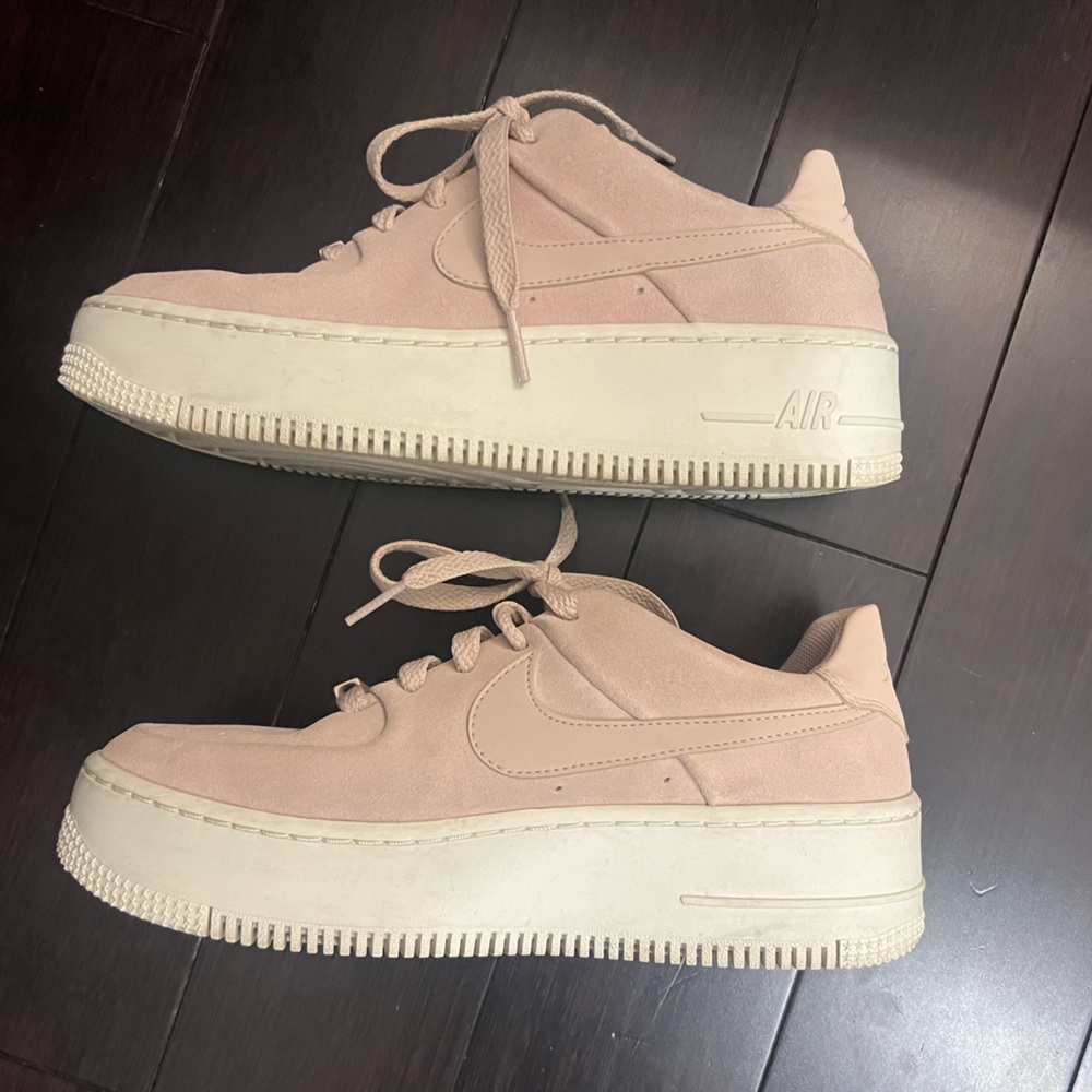 Nike Air Force 1 Sage Low